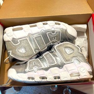 women Nike Air More Uptempo